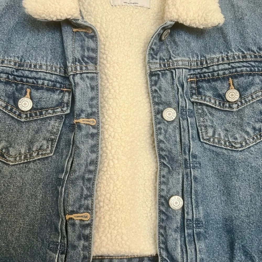 Old Navy Sherpa Lined Denim Jacket Girls L (10–12) Blue Trucker